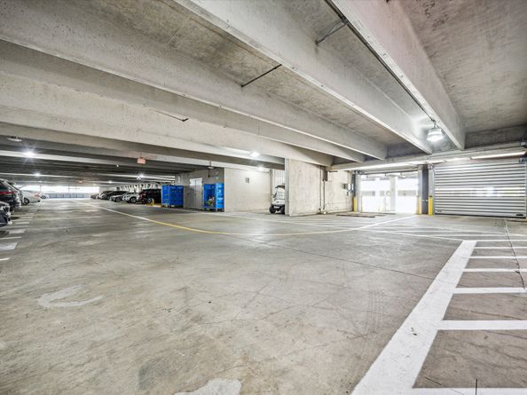 1901 Post Oak Boulevard 408, Houston TX 77056