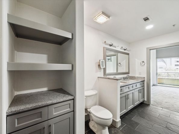 1901 Post Oak Boulevard 408, Houston TX 77056