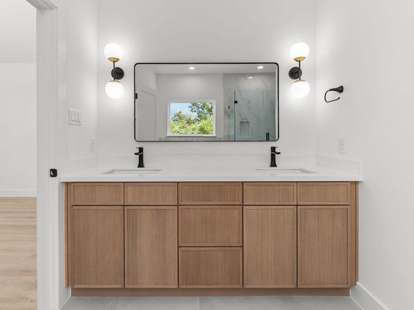 3344 Sauer Street, Houston TX 77004