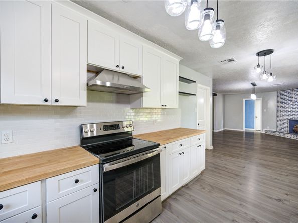 1827 Millwood Drive, Houston TX 77008