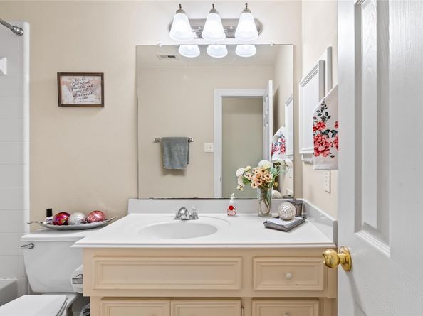 15923 Hurstfield Pointe Drive, Cypress TX 77429