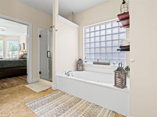 15923 Hurstfield Pointe Drive, Cypress TX 77429