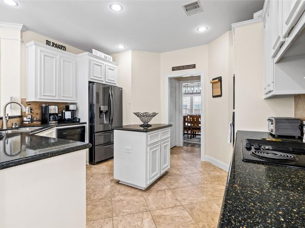 15923 Hurstfield Pointe Drive, Cypress TX 77429