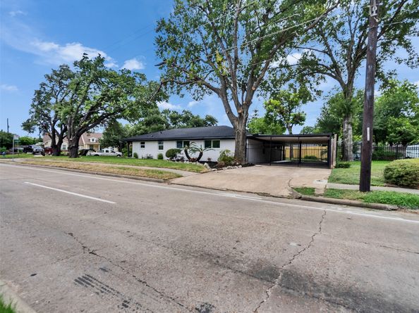 3802 Bethel Boulevard, Houston TX 77092