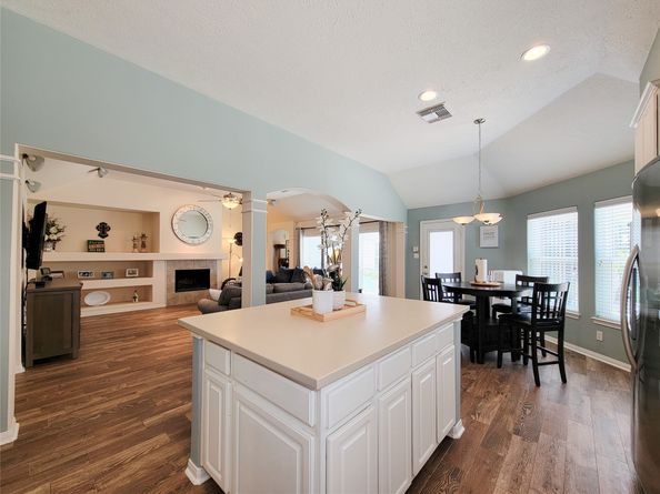 17431 Saddle Brush Trail, Houston TX 77095