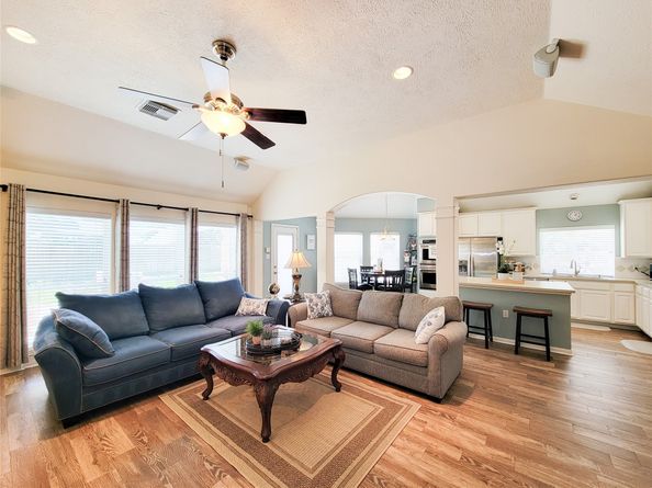 17431 Saddle Brush Trail, Houston TX 77095