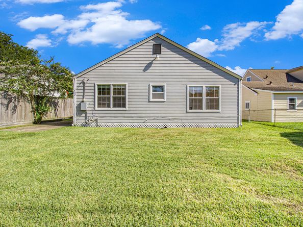 7518 Erath Street, Houston TX 77023
