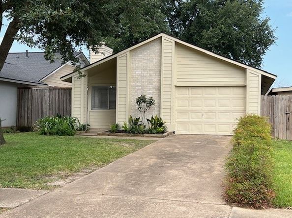 6335 Porterway Drive, Houston TX 77084