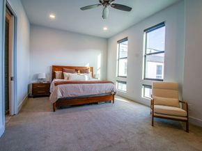 2920 Lamar St Street, Houston TX 77003