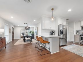5105 De Lange Lane, Houston TX 77092