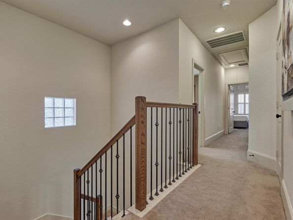 27 Rafters Row, Spring TX 77380