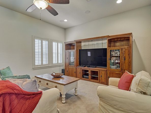 27 Rafters Row, Spring TX 77380