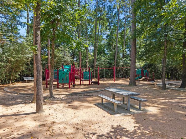 26 Quillwood Place, Magnolia TX 77354