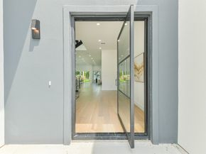 3720 Ella Boulevard, Houston TX 77018