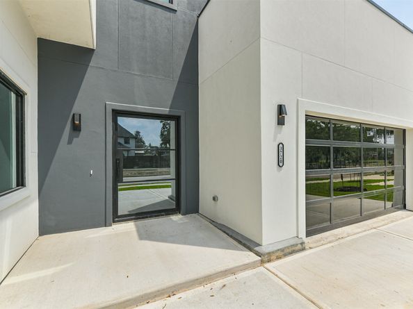 3720 Ella Boulevard, Houston TX 77018