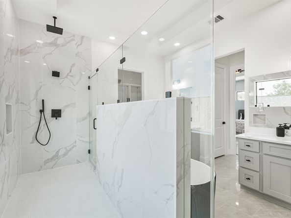 3720 Ella Boulevard, Houston TX 77018