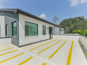 3720 Ella Boulevard, Houston TX 77018