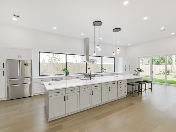 3720 Ella Boulevard, Houston TX 77018