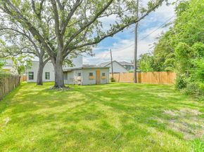 3720 Ella Boulevard, Houston TX 77018