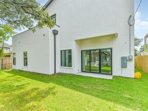 3720 Ella Boulevard, Houston TX 77018