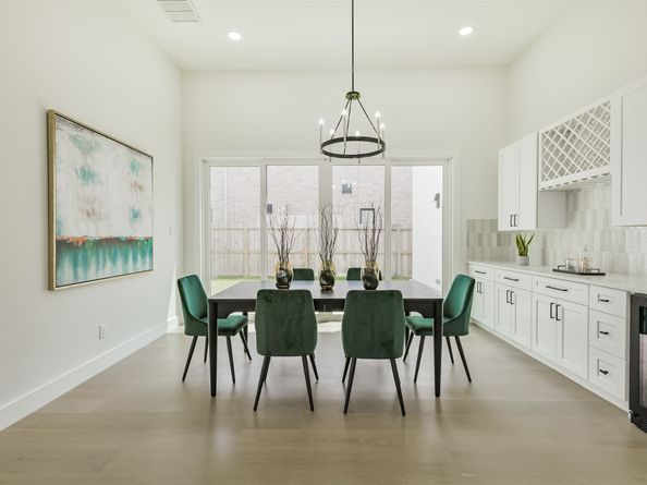 3720 Ella Boulevard, Houston TX 77018