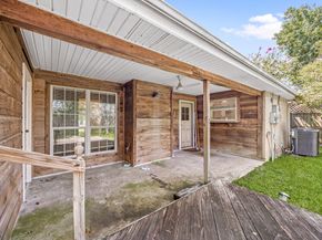 1346 Castle Glen Drive, Houston TX 77015