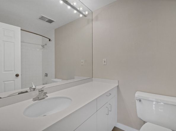 2001 Holcombe Boulevard 404, Houston TX 77030