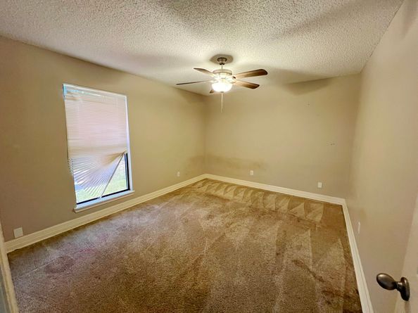 527 Walston Lane, Houston TX 77060