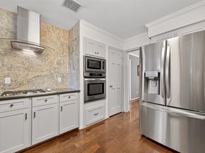 2834 Fontana Drive, Houston TX 77043