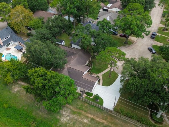 2834 Fontana Drive, Houston TX 77043