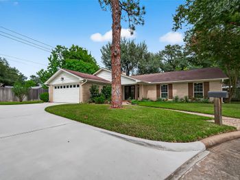 2834 Fontana Drive
