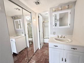 2016 Main 1904, Houston TX 77002