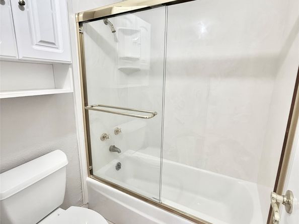 2016 Main 1904, Houston TX 77002