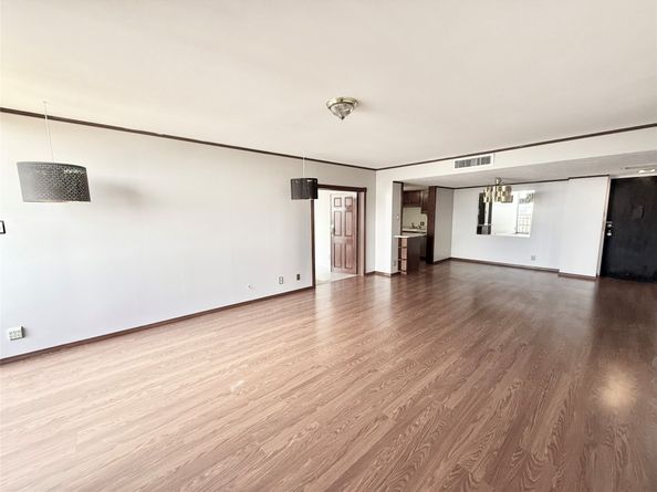 2016 Main 1904, Houston TX 77002