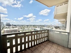 2016 Main 1904, Houston TX 77002