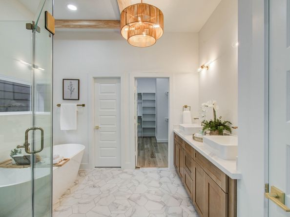 2213 Bevis Street, Houston TX 77008
