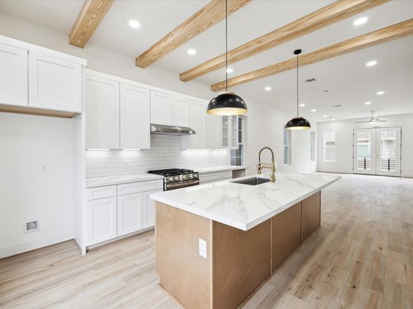 2213 Bevis Street, Houston TX 77008