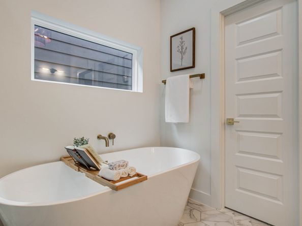 2213 Bevis Street, Houston TX 77008