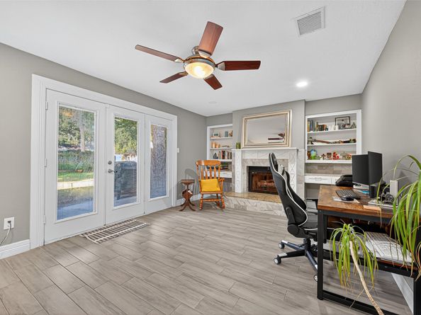 2901 Maple Knoll Drive, Houston TX 77339