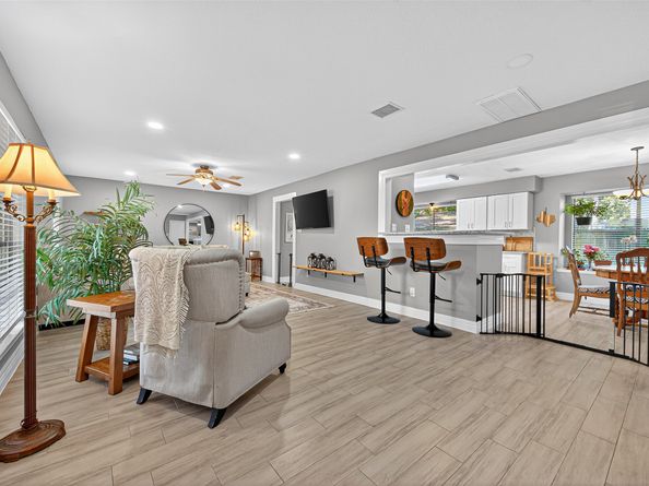 2901 Maple Knoll Drive, Houston TX 77339