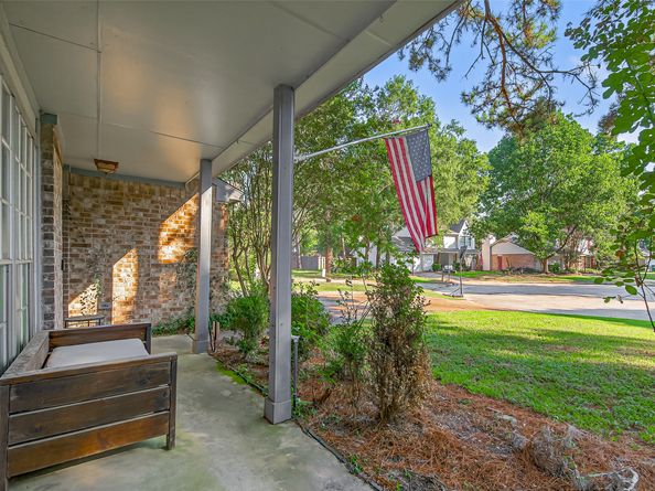 2901 Maple Knoll Drive, Houston TX 77339