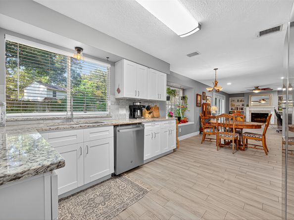 2901 Maple Knoll Drive, Houston TX 77339