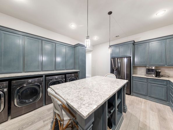 76 S Waterbridge Drive, Tomball TX 77375