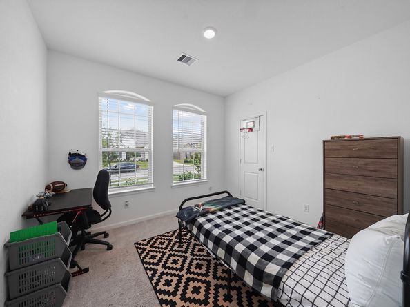 18925 Lazzaro Springs Drive, New Caney TX 77357