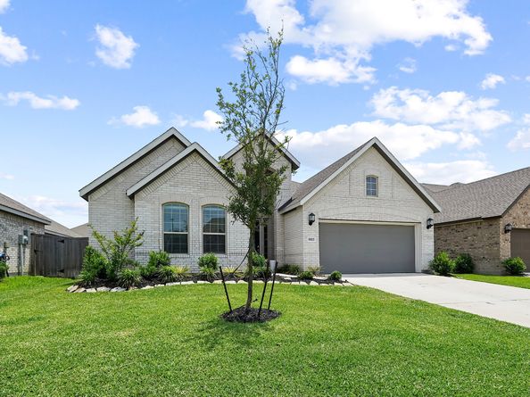 18925 Lazzaro Springs Drive, New Caney TX 77357
