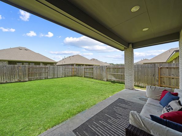 18925 Lazzaro Springs Drive, New Caney TX 77357