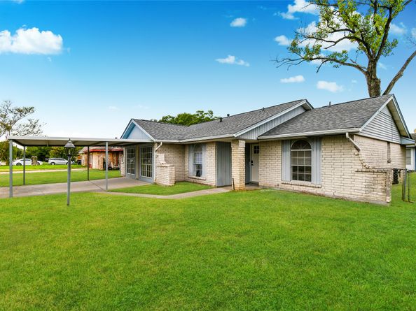 7210 Lumber Jack Drive, Houston TX 77040