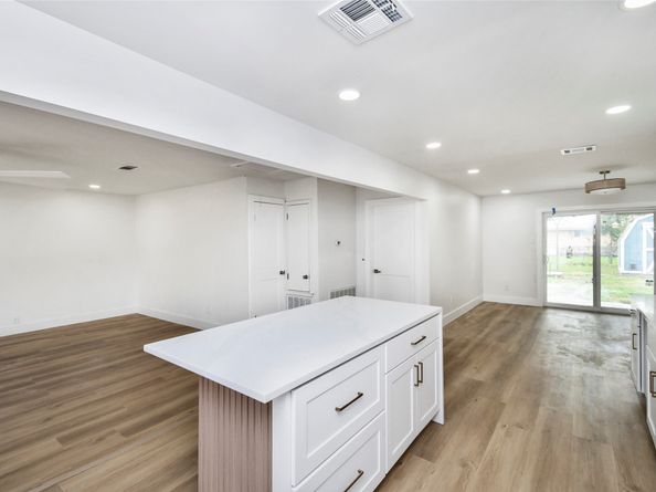7210 Lumber Jack Drive, Houston TX 77040