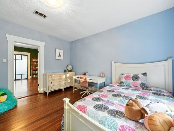 525 Teetshorn Street, Houston TX 77009