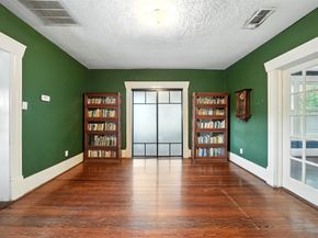 525 Teetshorn Street, Houston TX 77009